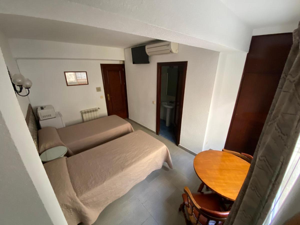Pension Eurosol Granada Bagian luar foto