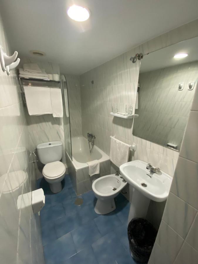 Pension Eurosol Granada Bagian luar foto